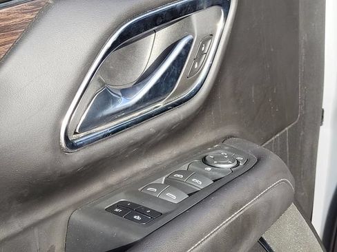 Used 2023 Chevrolet Tahoe Z71 AWD/4WD image 17