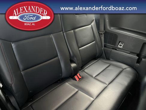 Used 2025 Ford Explorer ST-Line w/ ST-Line Street Pack image 20