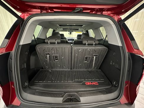 Certified 2023 GMC Acadia SLE w/ Driver Convenience Package AWD/4WD image 11