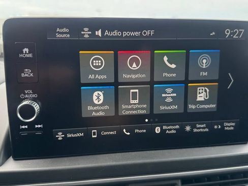Used 2025 Honda Pilot Touring image 14
