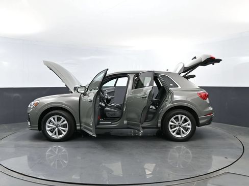 Used 2025 Audi Q3 2.0T Premium w/ Convenience Package AWD/4WD image 30