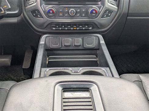 Used 2018 Chevrolet Silverado 1500 LTZ image 19