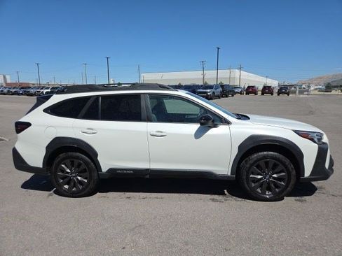 Certified 2025 Subaru Outback Onyx Edition AWD/4WD image 2