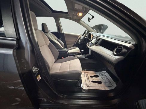 Used 2013 Toyota RAV4 XLE image 24