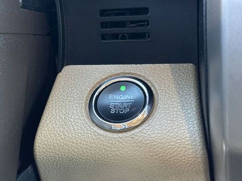 Used 2019 Ford F150 Lariat w/ Trailer Tow Package image 16