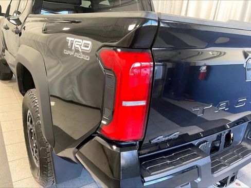 Used 2024 Toyota Tacoma TRD Off-Road image 35