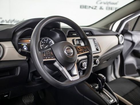 Used 2021 Nissan Versa SV FWD image 21