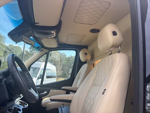 Used 2024 Mercedes-Benz Sprinter 3500 image 69