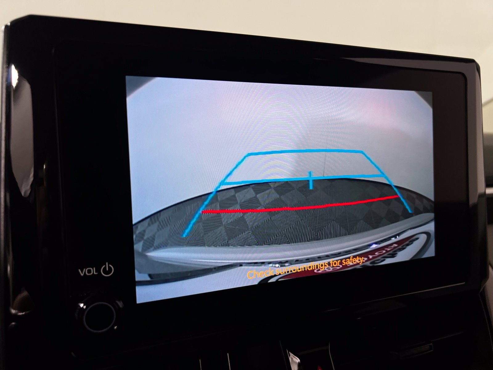 Used 2025 Toyota Corolla LE w/ LE Premium Package FWD image 18