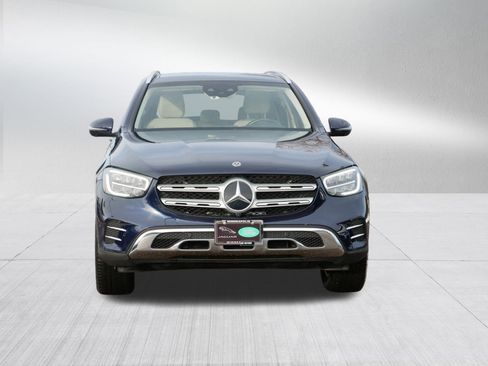 Used 2020 Mercedes-Benz GLC 300 4MATIC image 2