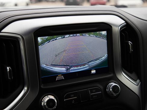 Used 2022 GMC Sierra 2500 SLE w/ SLE Value Package; image 26