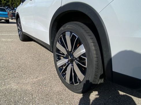 Used 2025 Mitsubishi Outlander SE image 12