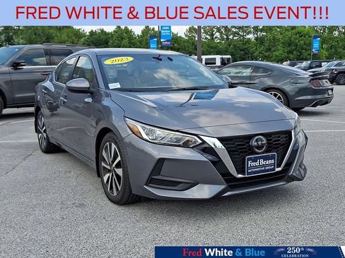 Used 2023 Nissan Sentra SV w/ SV Premium Package FWD image 2