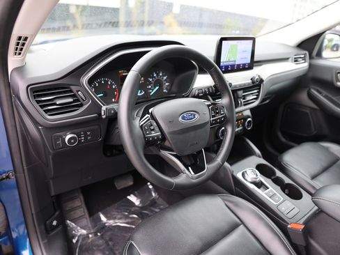 Certified 2022 Ford Escape SEL AWD/4WD image 17