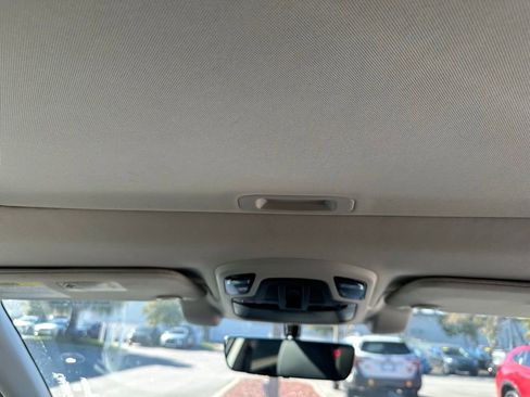 Used 2022 Subaru Outback Limited image 21