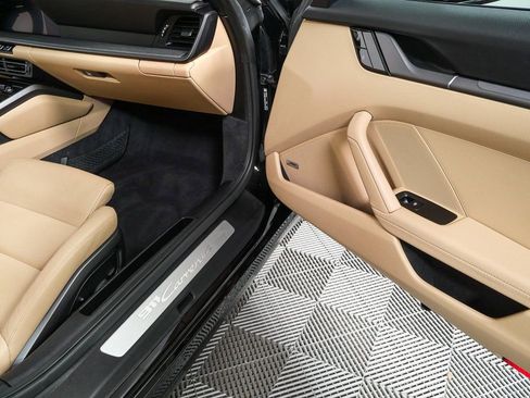 Certified 2021 Porsche 911 Carrera 4 image 21