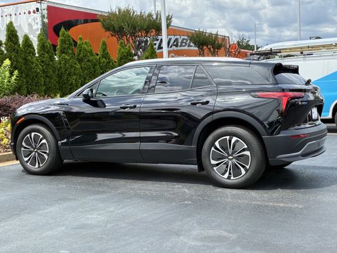 Used 2026 Chevrolet Blazer EV LT FWD image 8