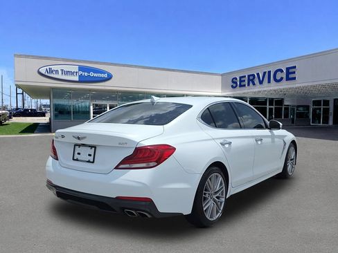 Used 2021 Genesis G70 2.0T RWD image 8