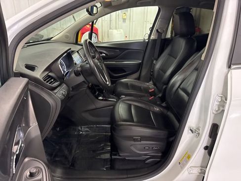 Used 2020 Buick Encore Essence AWD/4WD image 33
