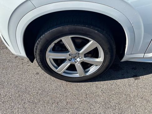 Used 2021 Volvo XC90 T6 Momentum AWD/4WD image 32