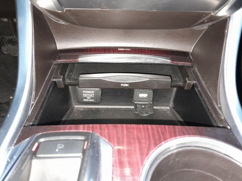 Used 2016 Acura TLX V6 image 24