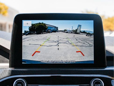 Used 2025 Ford Escape ST-Line Select AWD/4WD image 22