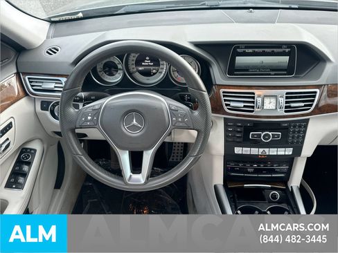 Used 2015 Mercedes-Benz E 250 BlueTEC Sedan image 27