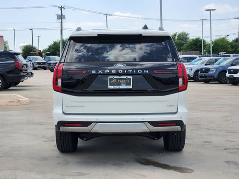 New 2026 Ford Expedition Max Platinum AWD/4WD image 8