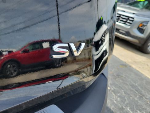 Certified 2021 Nissan Rogue SV FWD image 9