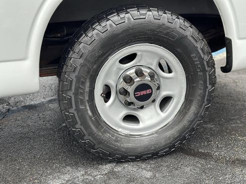 Used 2014 GMC Savana 2500 w/ Savana Pro Plus Package image 8