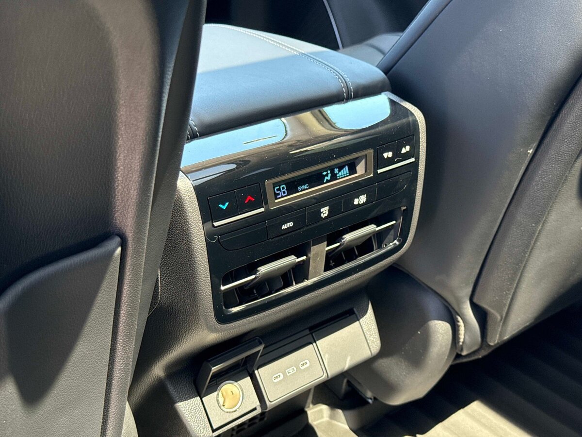 Used 2026 Acura MDX w/ Technology Package FWD image 17