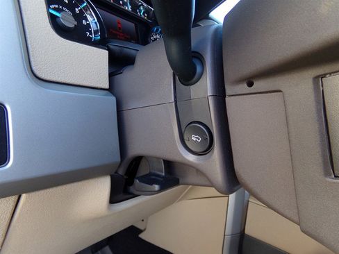 Used 2011 Ford F150 Lariat w/ Lariat Chrome Pkg image 68