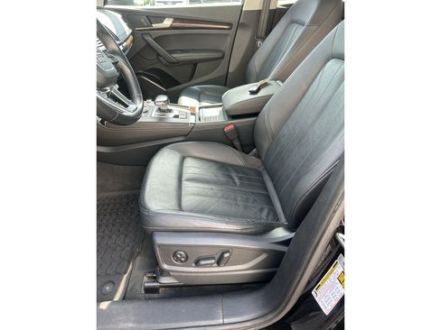 Used 2019 Audi Q5 2.0T Premium Plus w/ Premium Plus Package AWD/4WD image 12