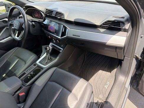 Used 2020 Audi Q3 2.0T Premium w/ Convenience Package AWD/4WD image 26