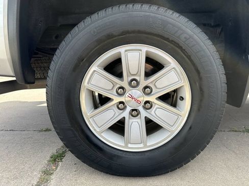 Used 2014 GMC Sierra 1500 SLE w/ SLE Value Package AWD/4WD image 9