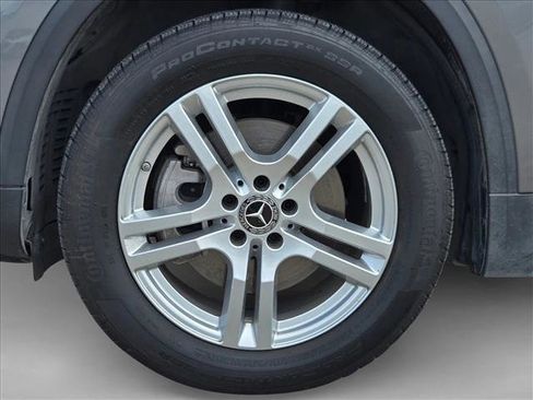 Used 2021 Mercedes-Benz GLA 250 4MATIC image 14