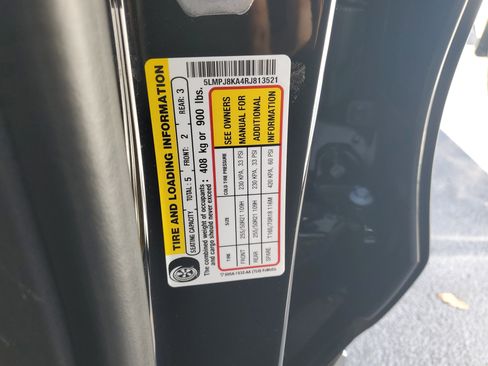 Used 2024 Lincoln Nautilus Reserve image 30