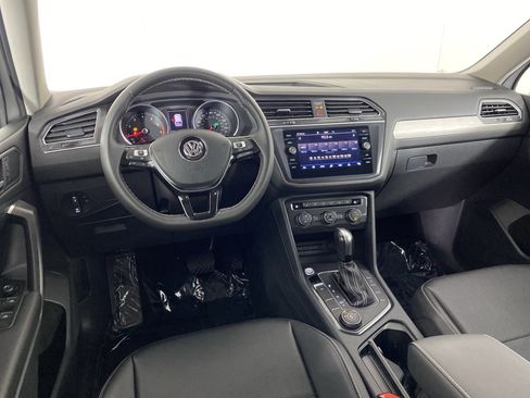 Used 2021 Volkswagen Tiguan SEL image 42