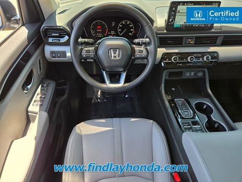 Certified 2025 Honda Pilot Touring image 15
