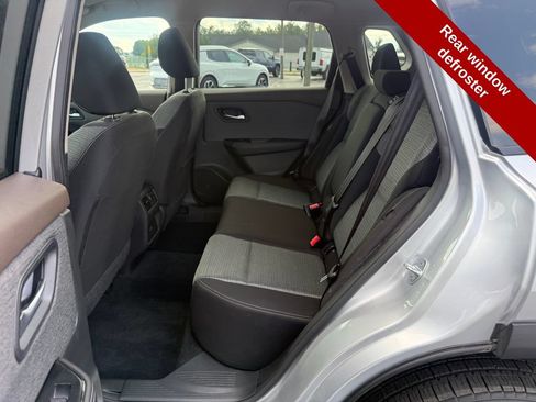 Used 2023 Nissan Rogue SV AWD/4WD image 30