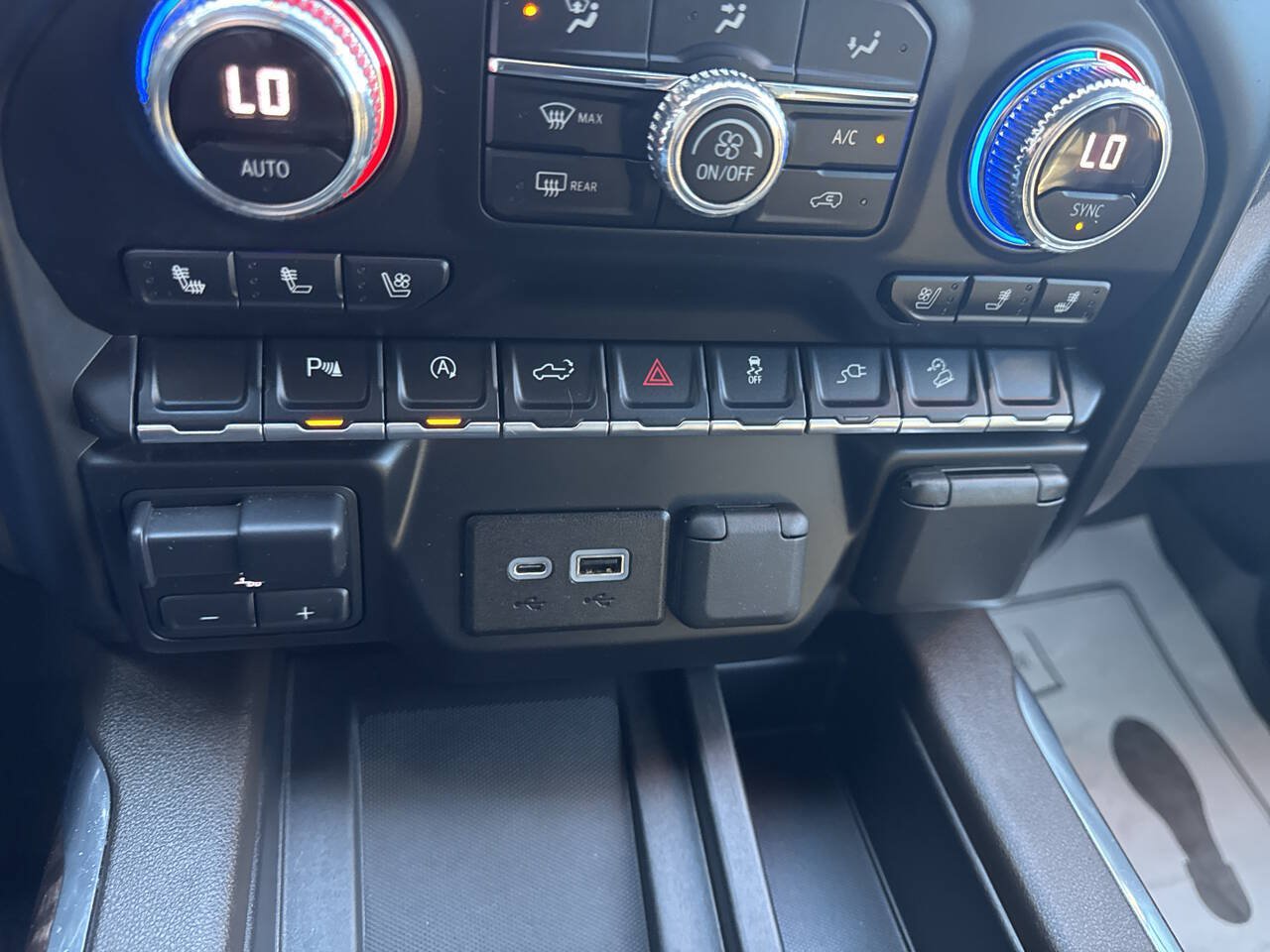 Used 2019 GMC Sierra 1500 Denali AWD/4WD image 33