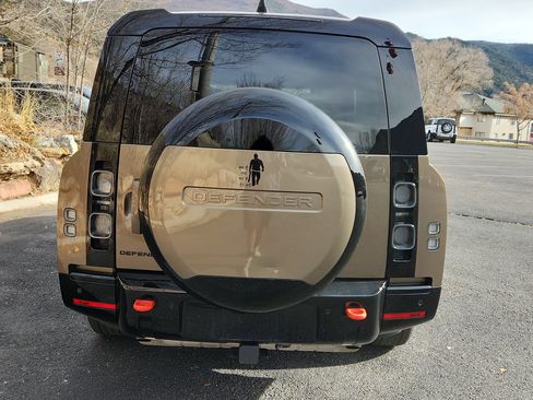 Used 2024 Land Rover Defender 130 X image 4
