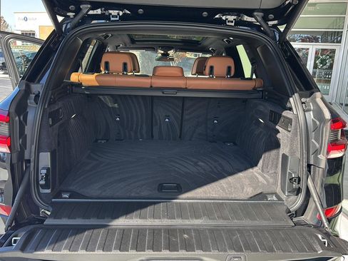 Used 2022 BMW X5 xDrive40i w/ M Sport Package image 29