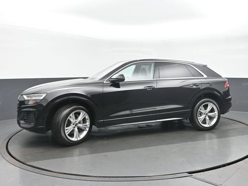 Used 2022 Audi Q8 Premium Plus w/ Premium Plus Package AWD/4WD image 6