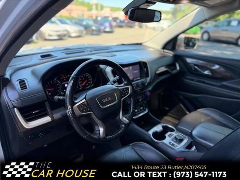 Used 2020 GMC Terrain Denali w/ Denali Premium Package FWD image 14