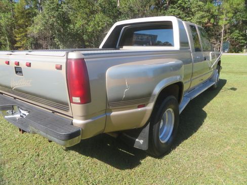 Used 1993 Chevrolet Silverado 3500 2WD Extended Cab image 6