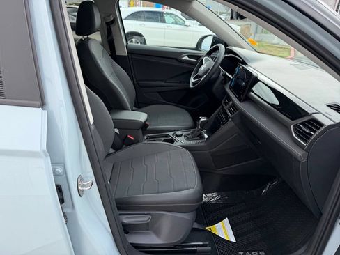New 2026 Volkswagen Taos SE AWD/4WD image 21