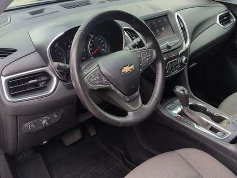 Used 2020 Chevrolet Equinox LT w/ Driver Convenience Package AWD/4WD image 12