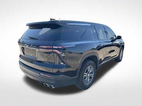Used 2024 Chevrolet Traverse LS FWD image 7