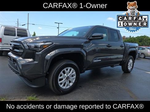 Used 2026 Toyota Tacoma SR5 AWD/4WD image 3